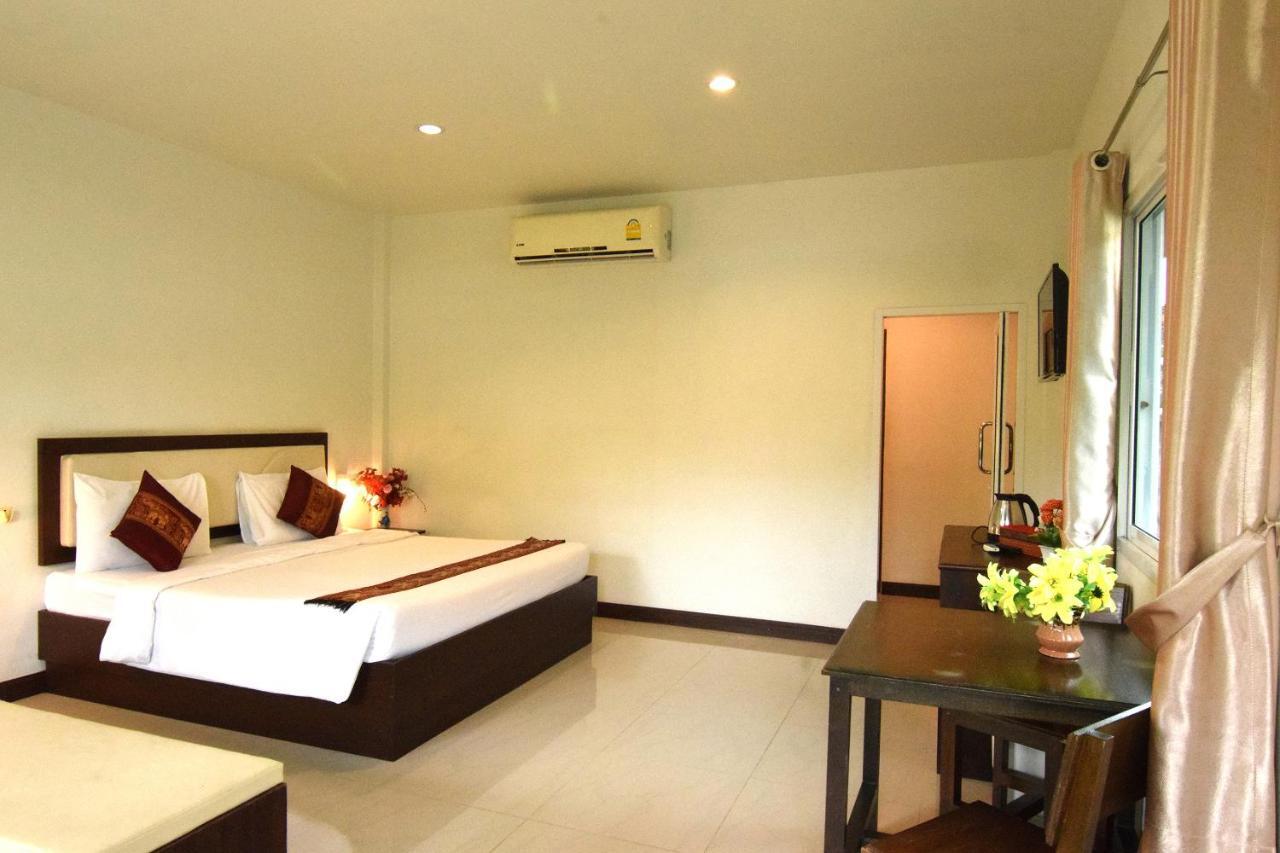 Phuket Airport Villa Ban Bo Han Exteriér fotografie